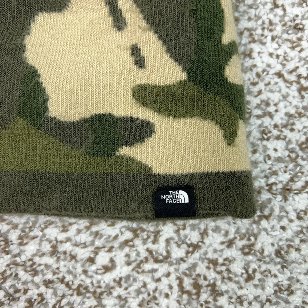The North Face Hat Beanie Mens One Size Green Camo Pom Knit Winter Outdoor Army